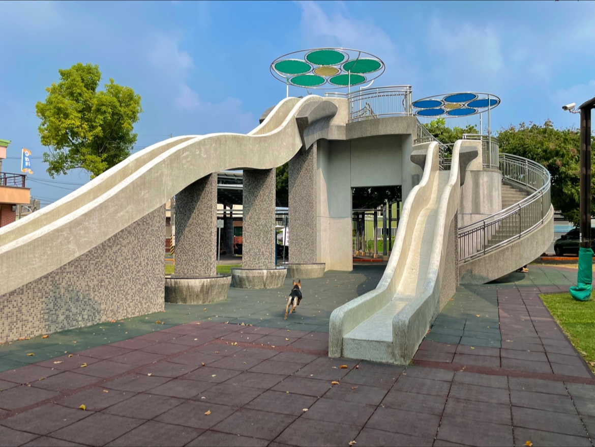 葫蘆埤自然公園大型戶外溜滑梯遊樂設施