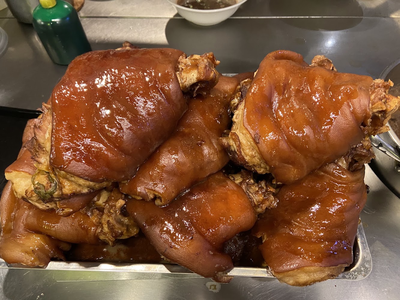 西門麵店滷豬腳特寫