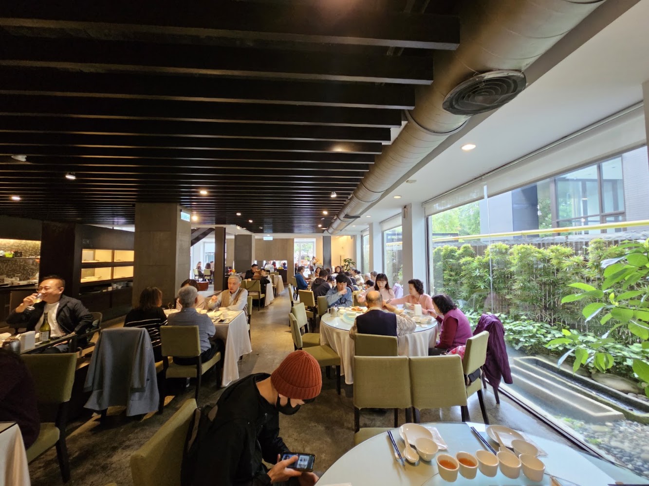 菜園上海餐廳寬敞內部