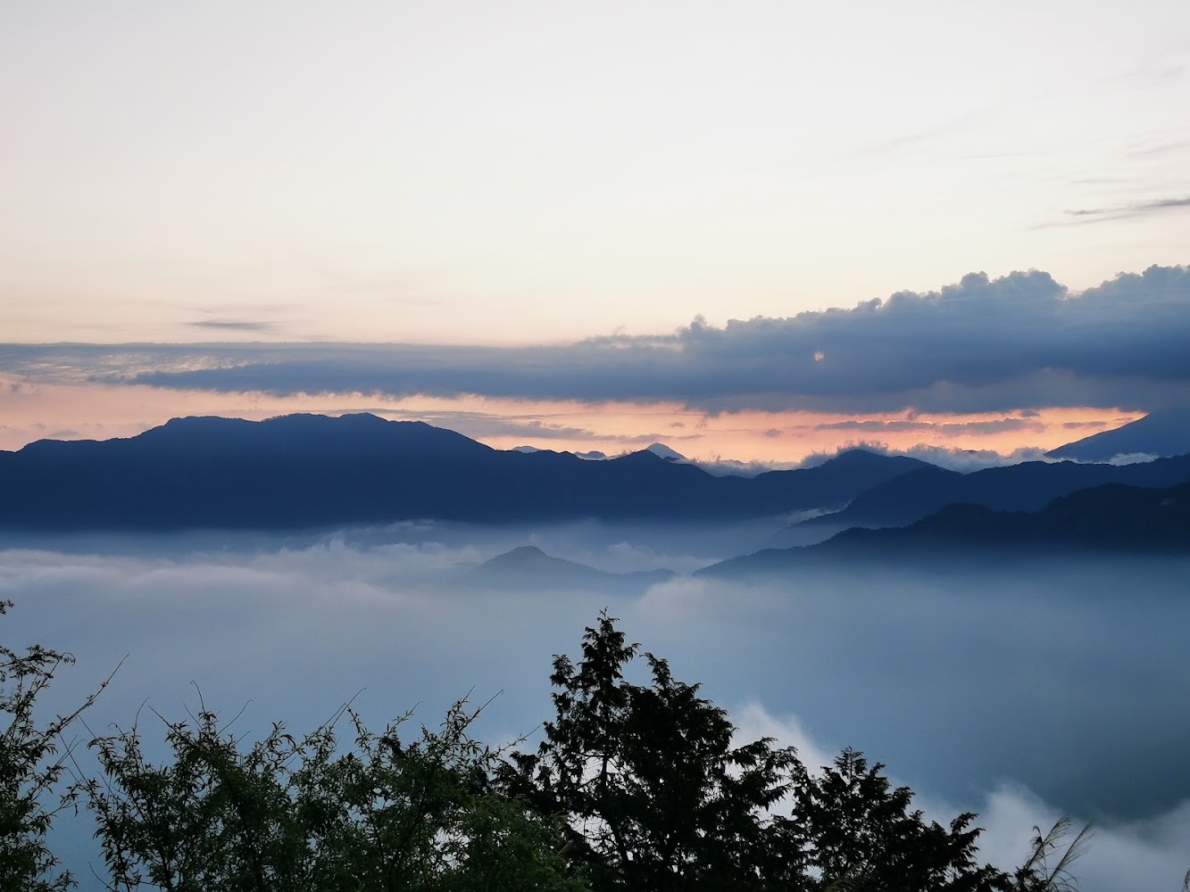 祝山觀日平台山巒晨曦