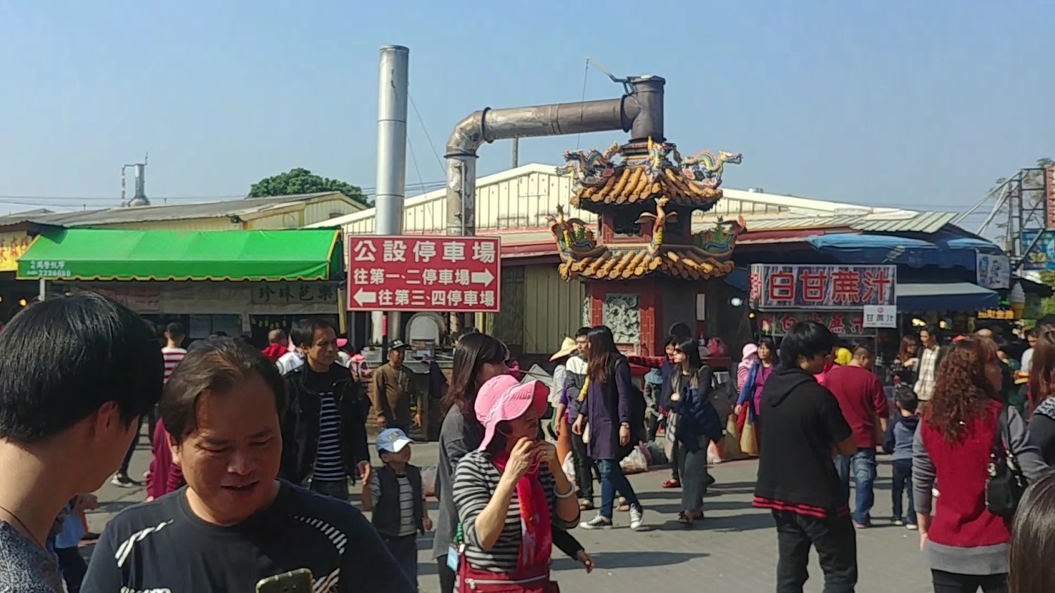 竹山紫南宮周邊人潮與停車導引環境