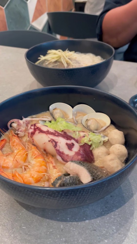加樂小廚海鮮麵用料鮮明