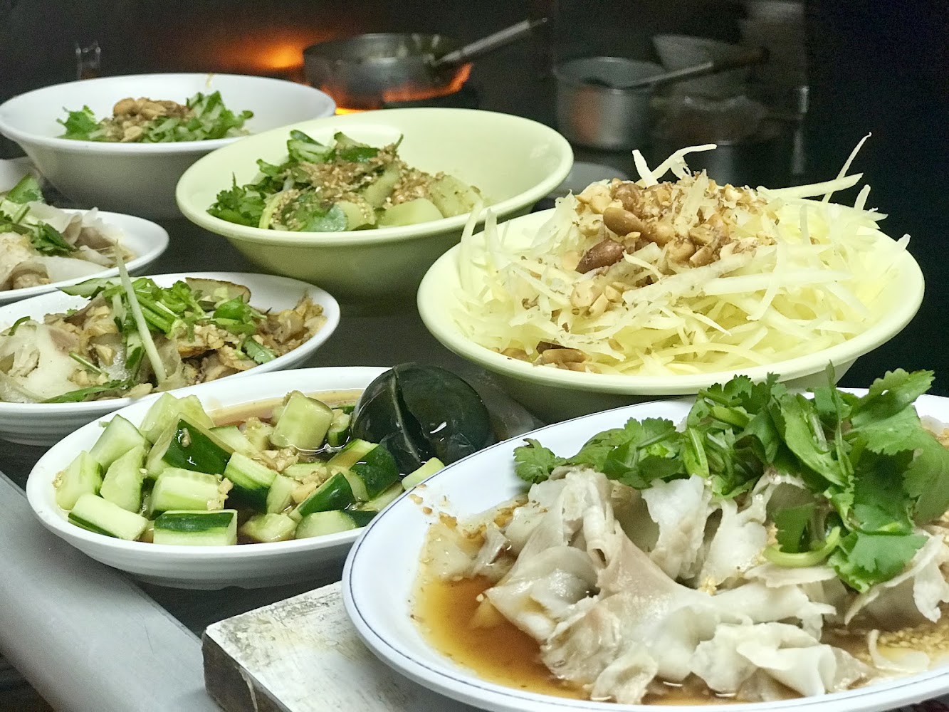 國旗屋米干店多樣涼拌小菜