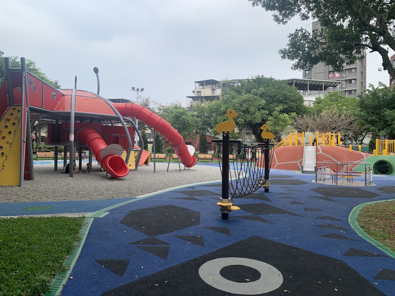 環河公園大型兒童遊樂場