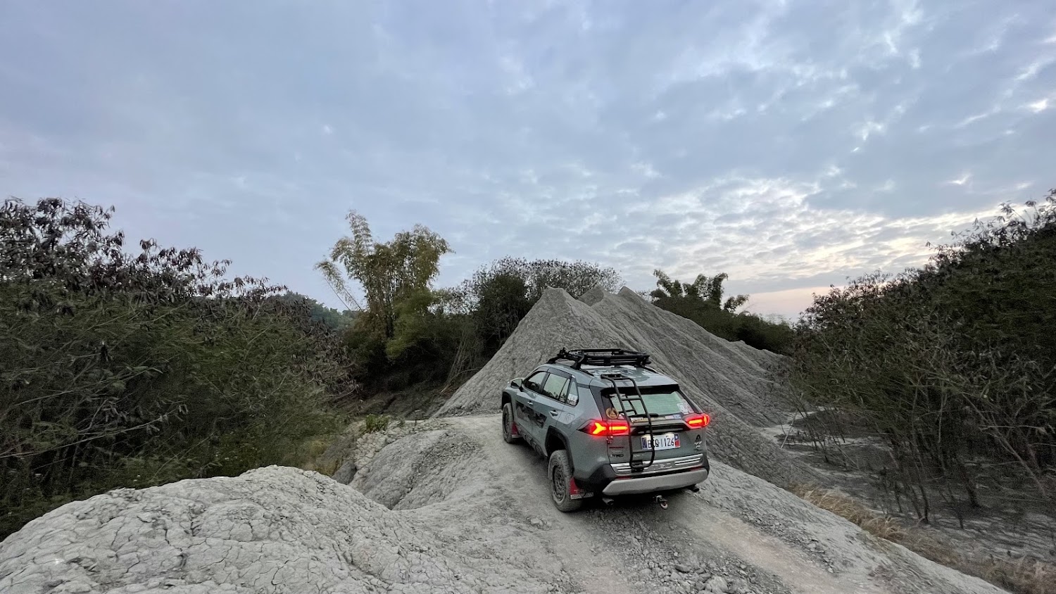 南灣田生態有機農場越野車場景