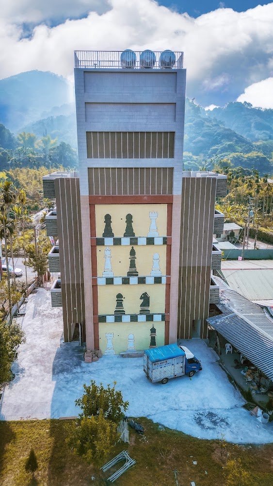 南投彩繪象棋牆面建築