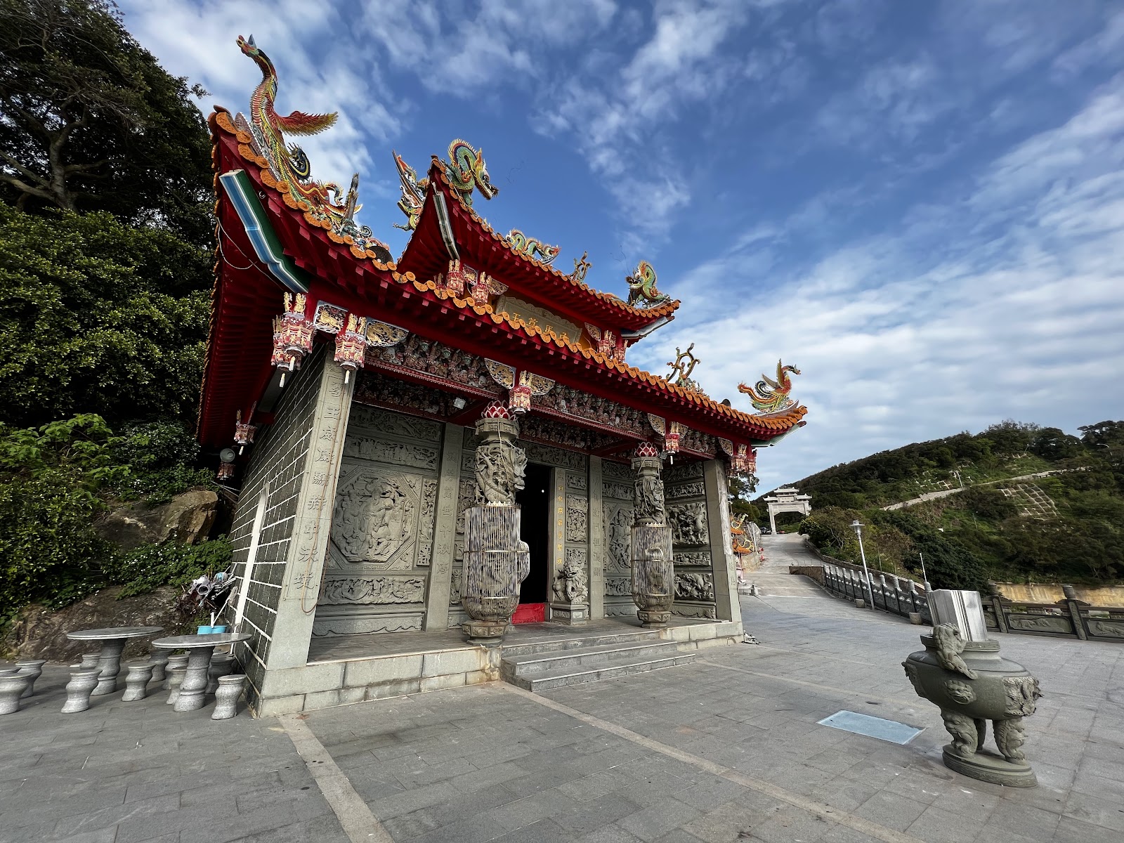 馬祖北竿坂里中澳境白馬尊王廟燕尾脊建築外觀海景