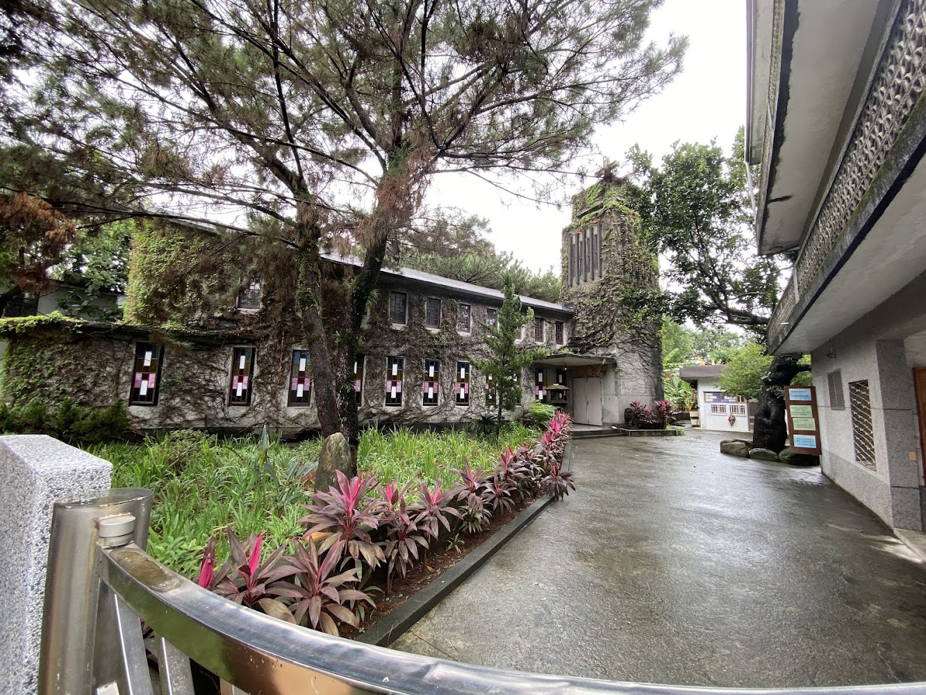 花蓮新城景點懶人包｜8個順遊亮點一次收錄，老街散步、七星潭看海、特色天主堂這樣玩