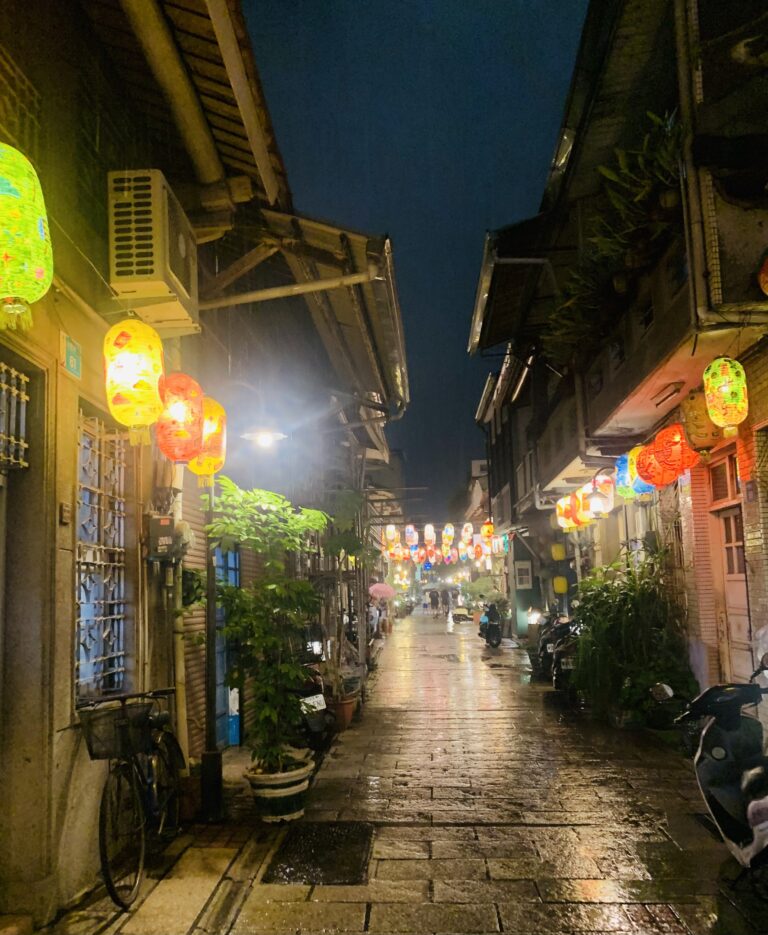 台南景點懶人包|精選 10 個台南必去景點,老街、鹽田、夕陽、古蹟一次玩遍