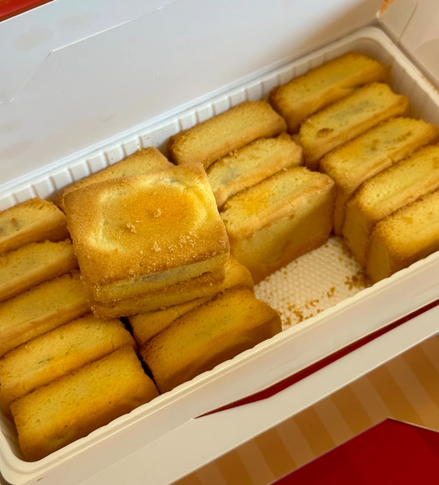 小潘鳳梨酥深度開箱 板橋排隊名店小潘蛋糕坊必買鳳凰酥與送禮攻略