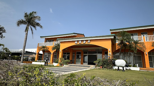 小琉球藍色海景與岸邊地形
