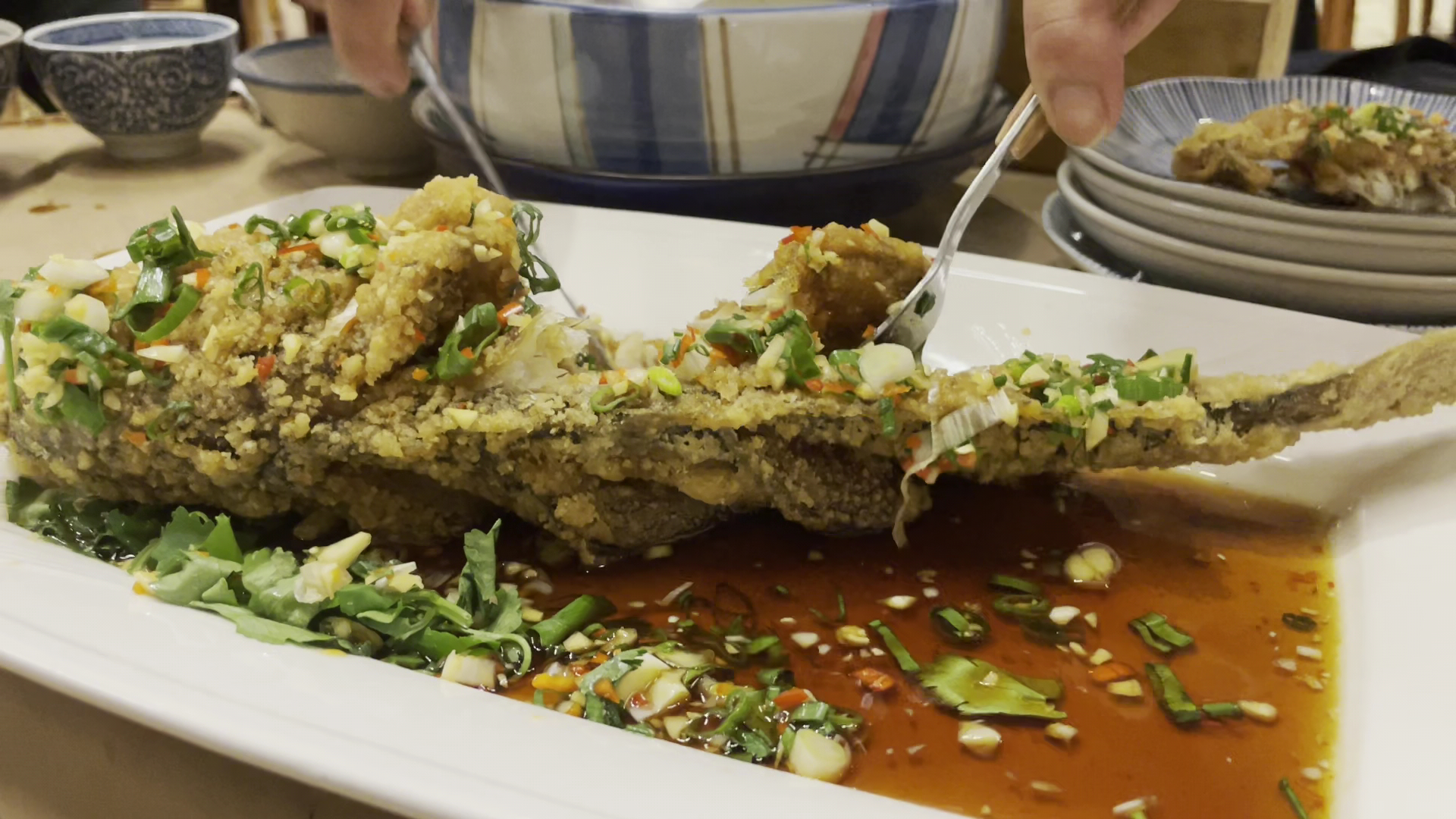 筑馨居酥炸全魚料理
