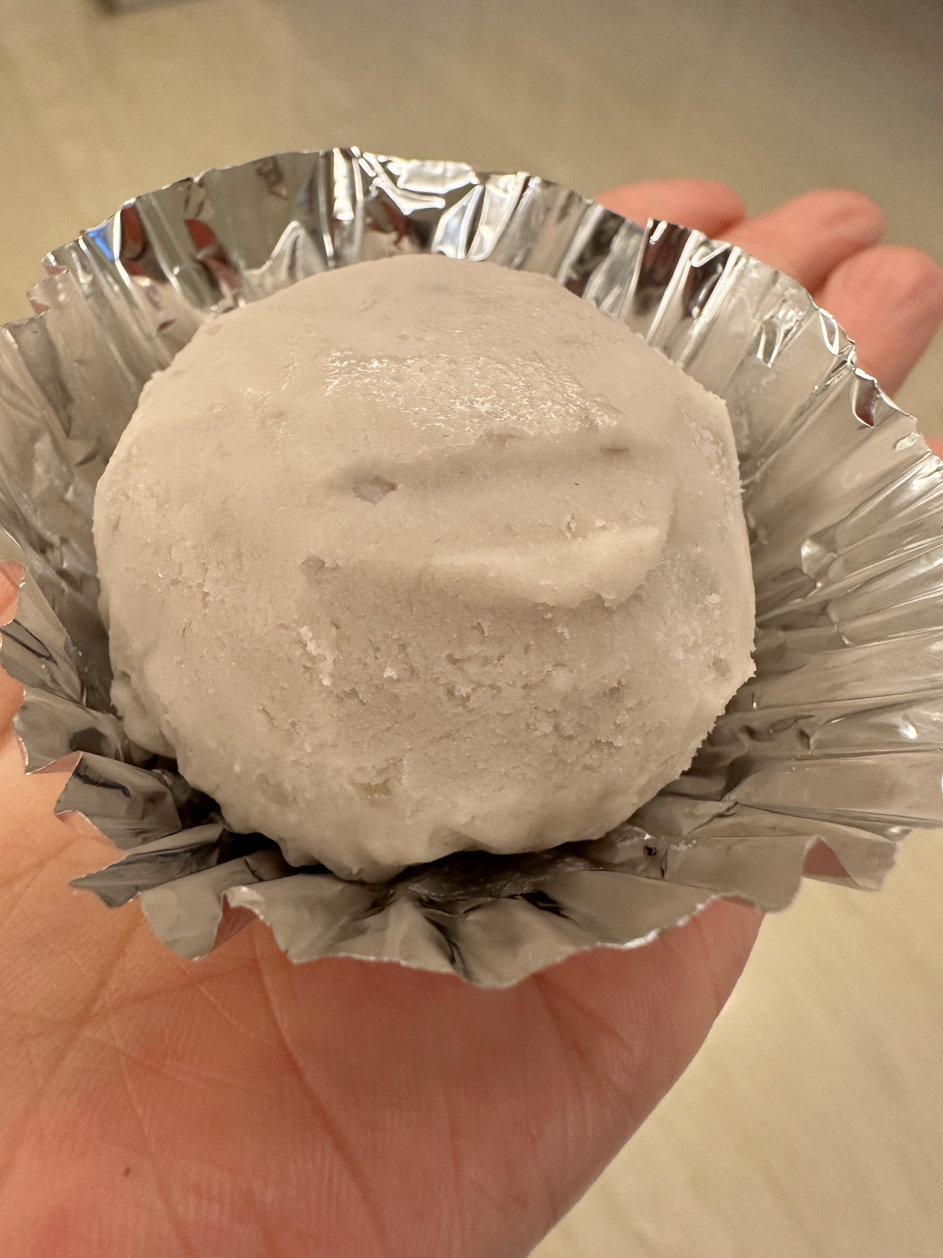 淡紫色芋頭甜點近拍