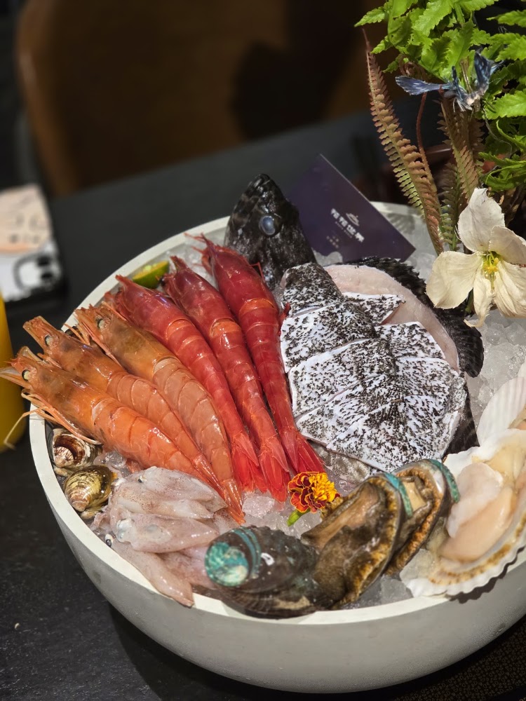 花花世界鍋物豪華海鮮拼盤