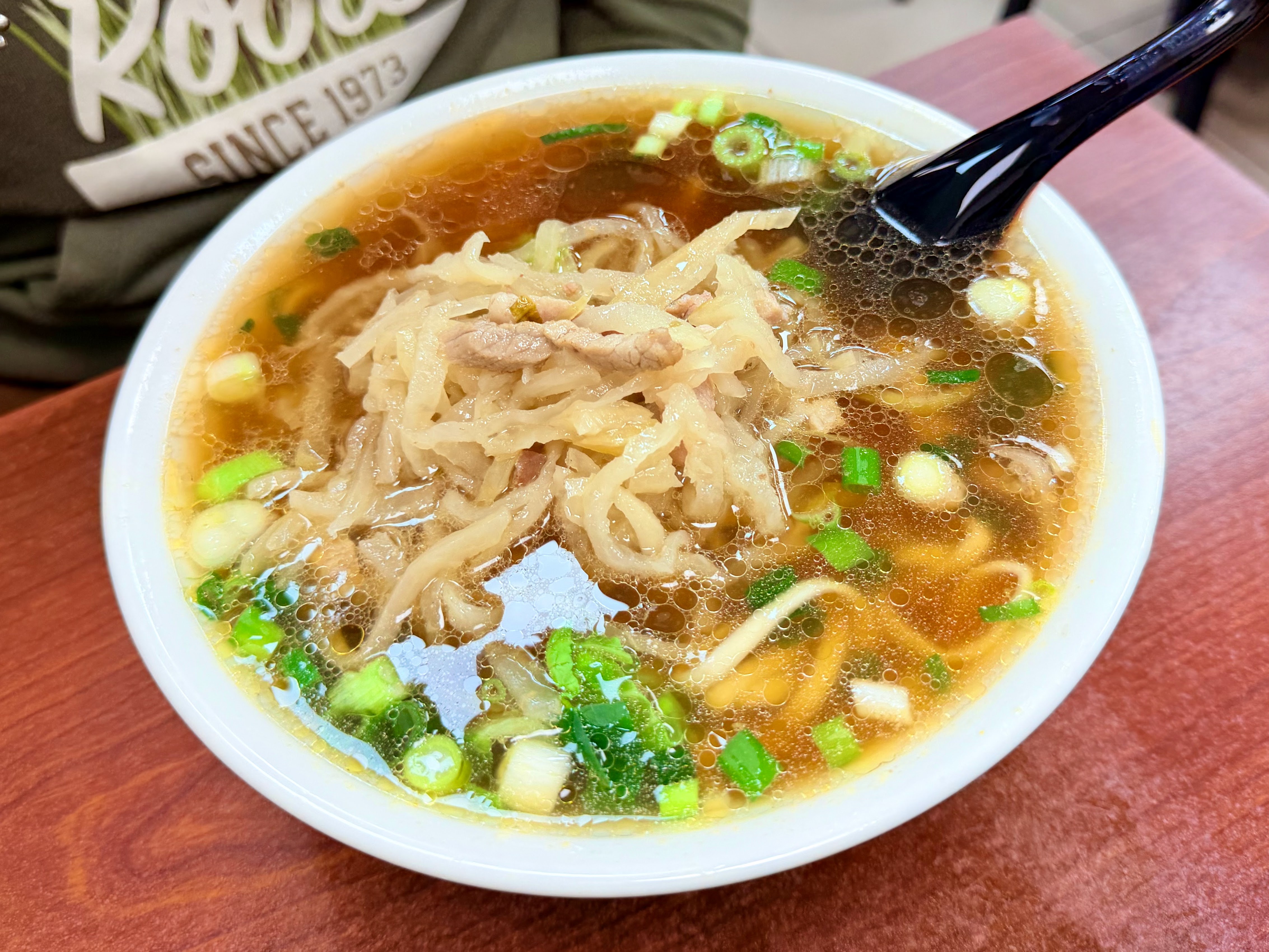 忠誠牛肉麵清晰牛肉湯麵特寫