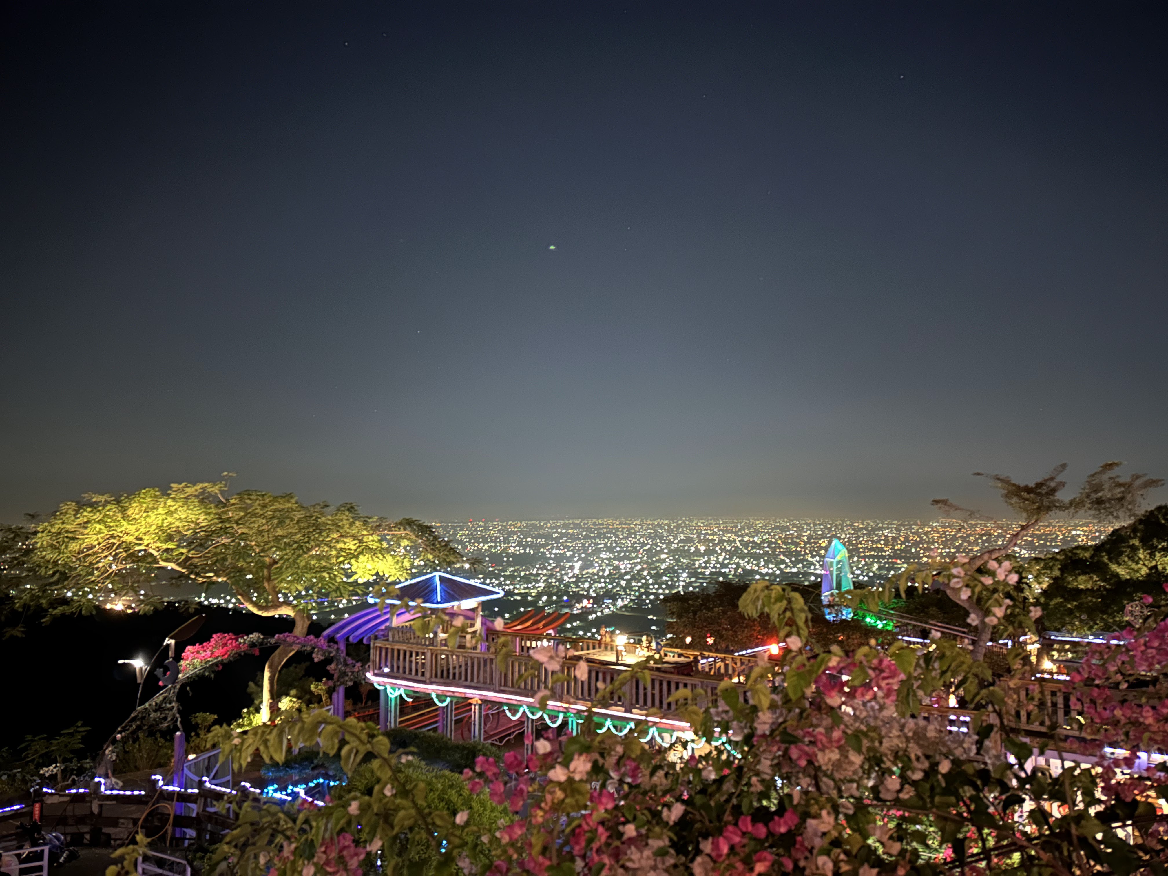 觀景台與浪漫夜景