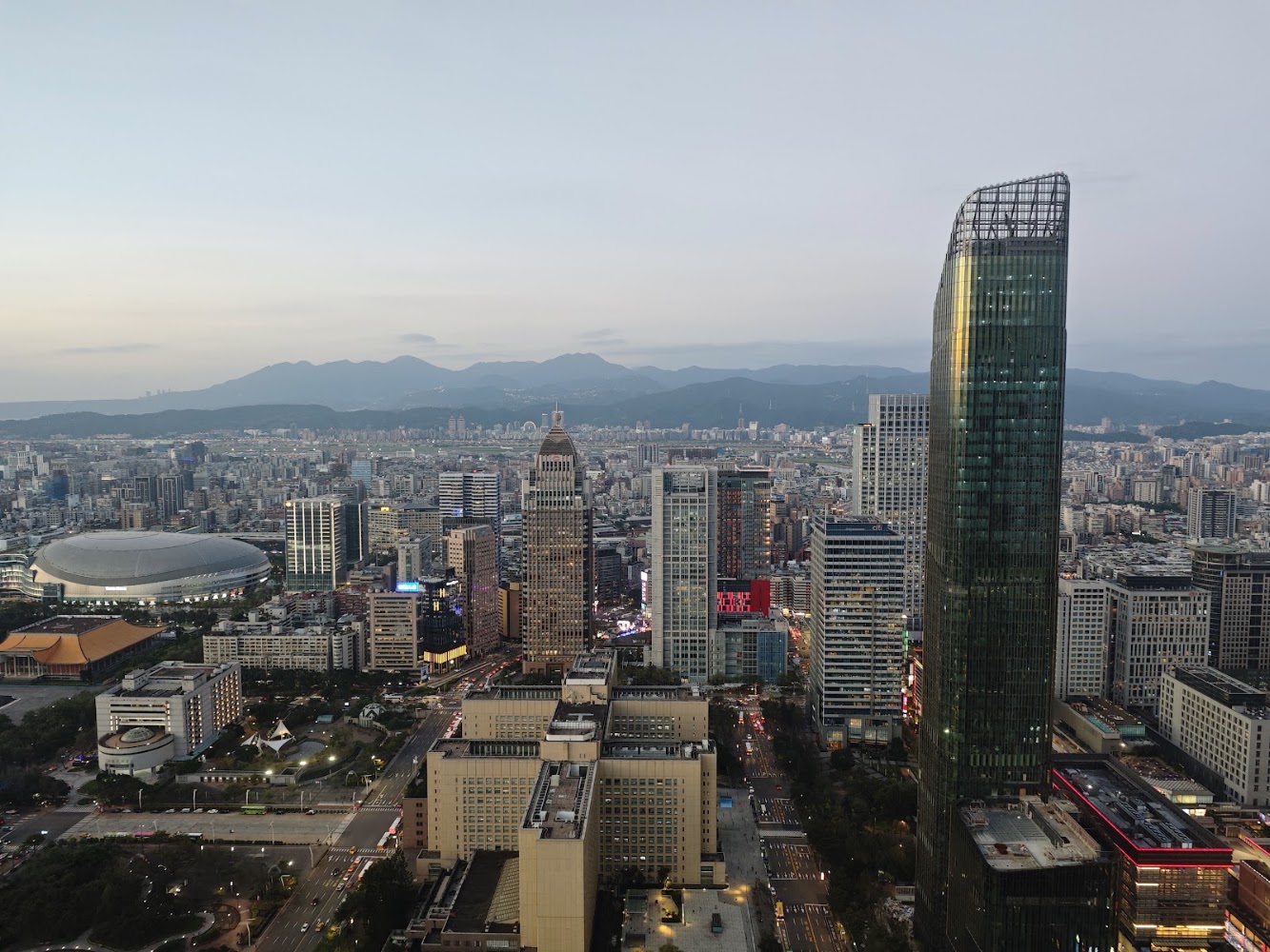 台北都會天際線與大型地標建築