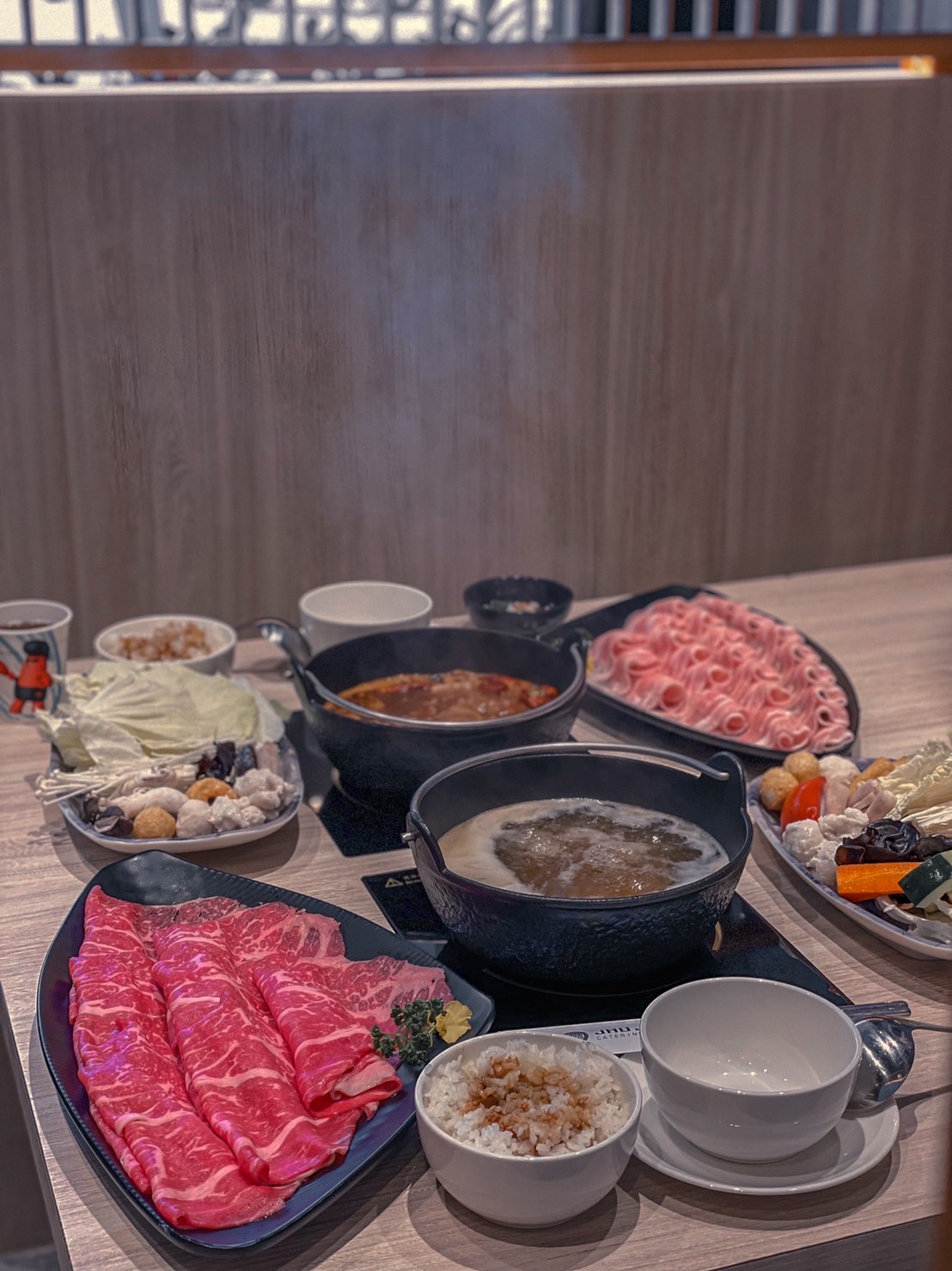 雙城店雙鍋與肉盤套餐