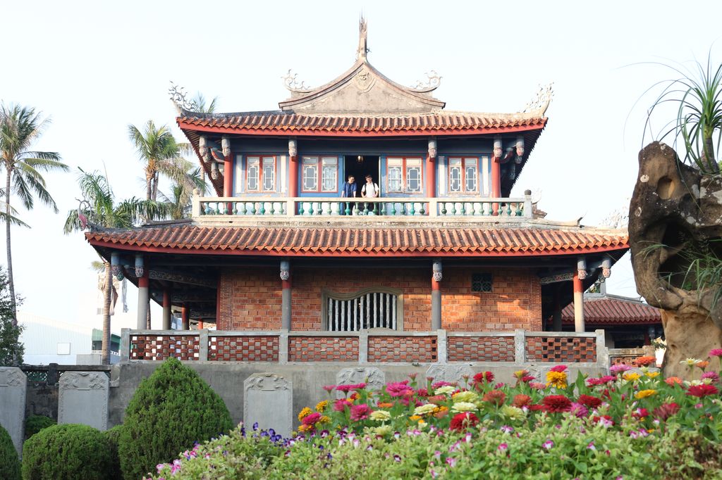 赤崁樓古蹟建築與綠意庭園