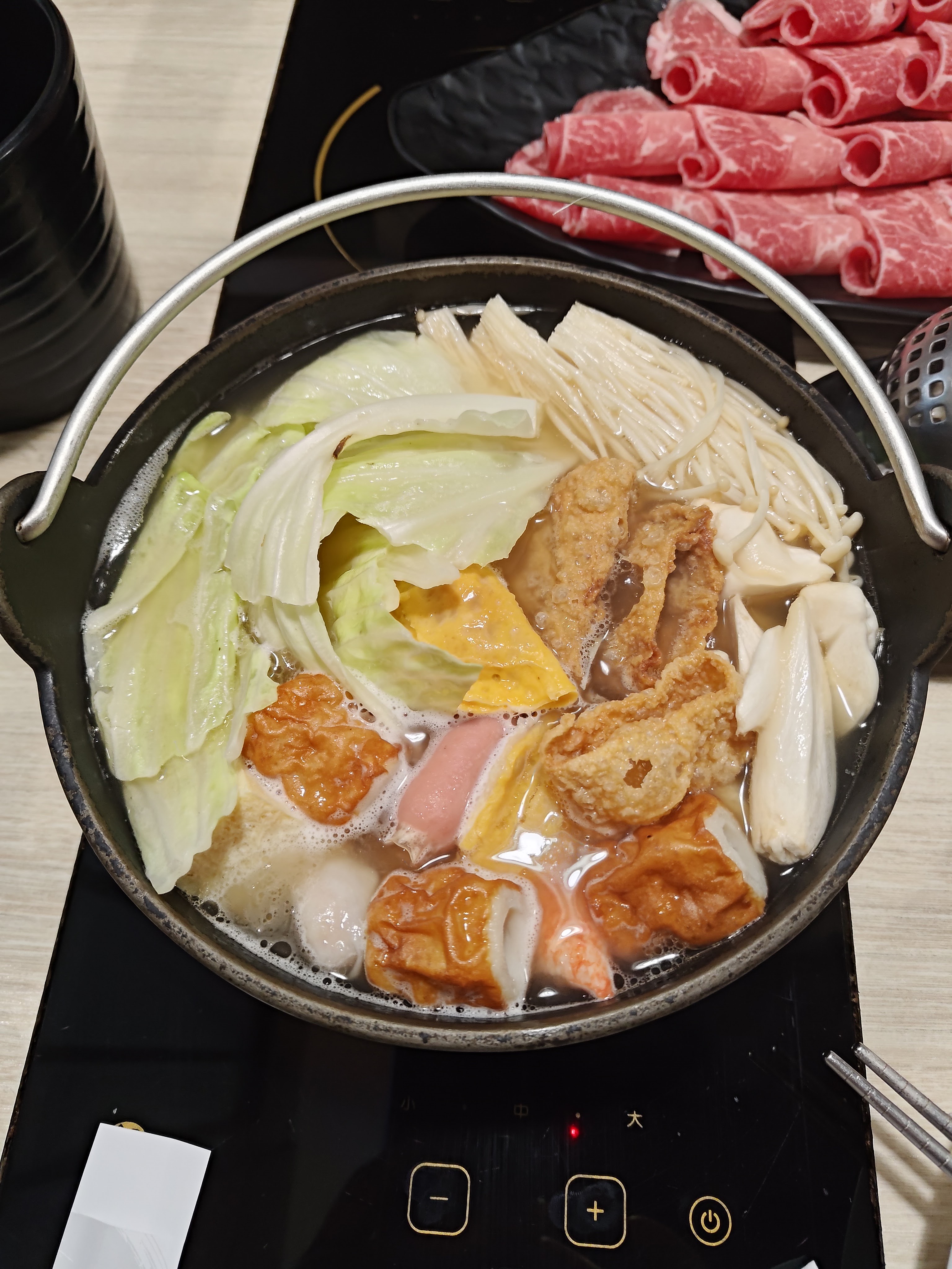 三民店鍋物與肉盤