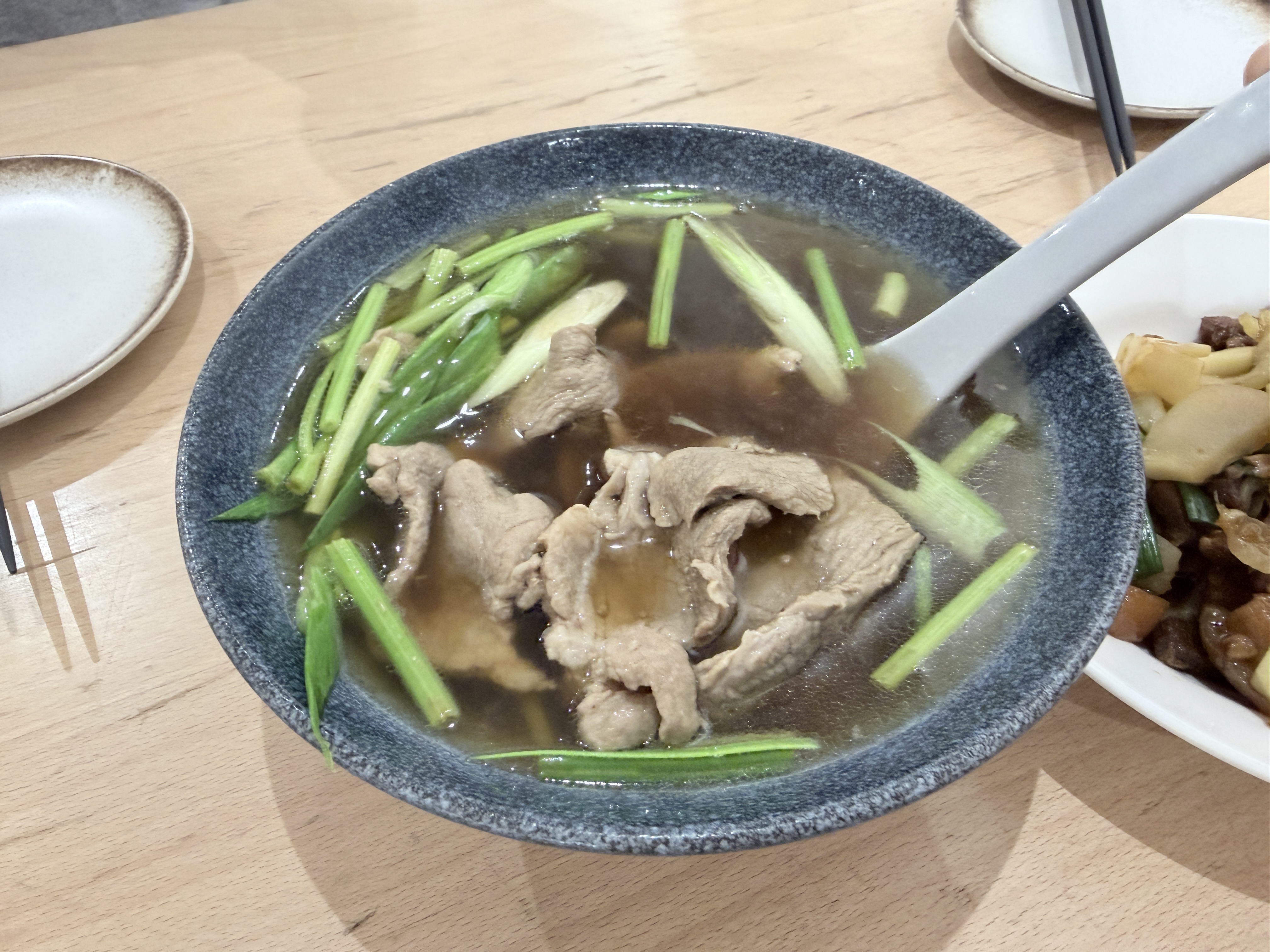 添厚家常手路牛肉湯料理