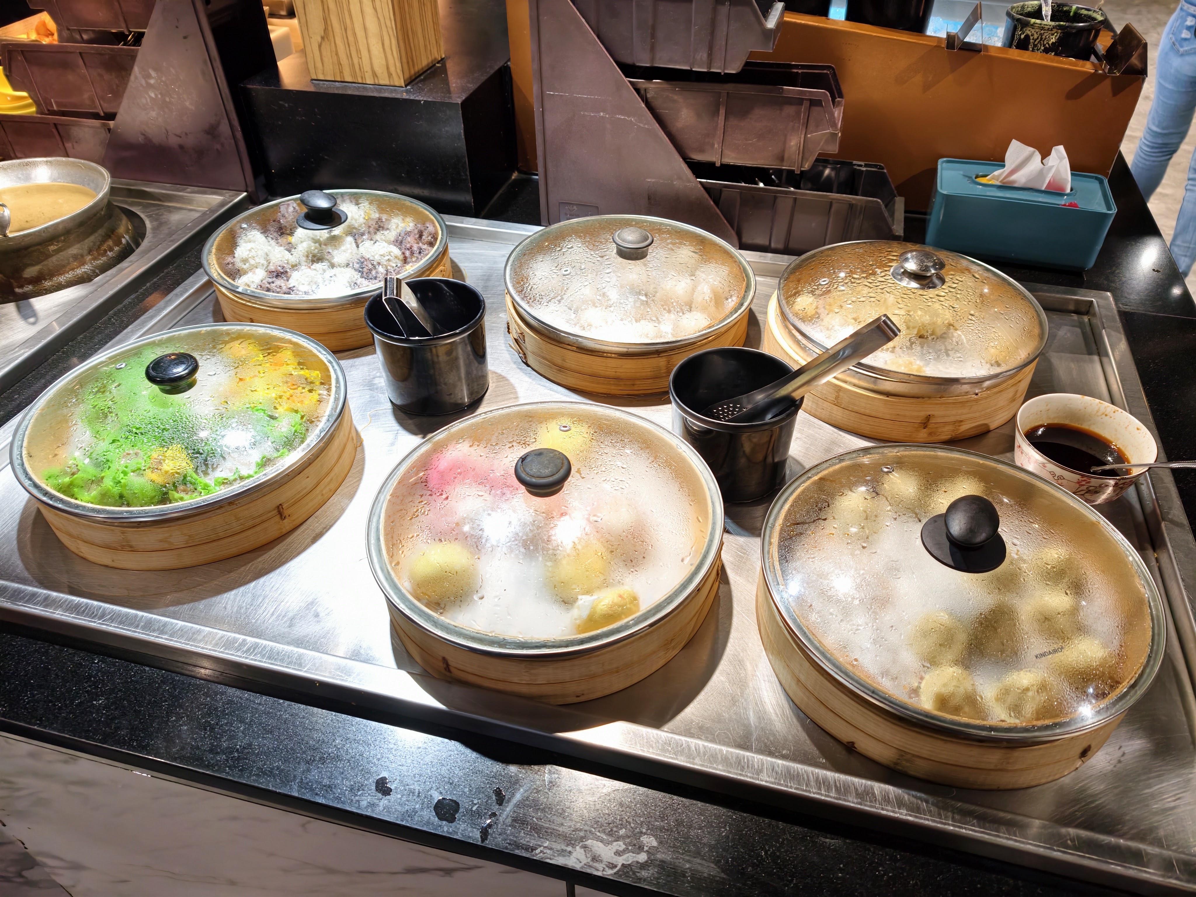 我家牛排中和旗艦店蒸籠點心區