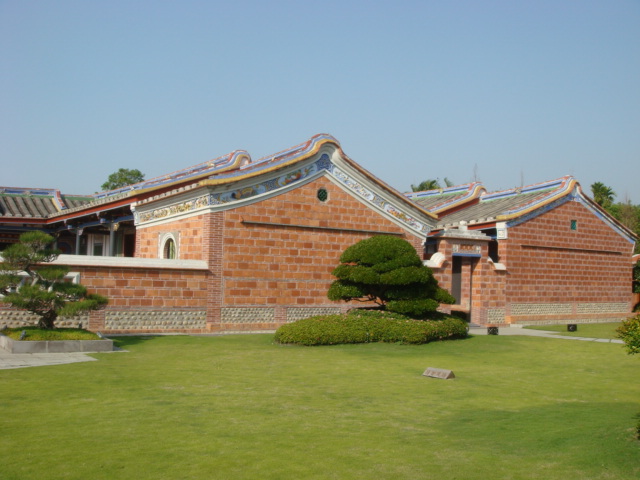 成美文化園傳統紅磚建築庭院