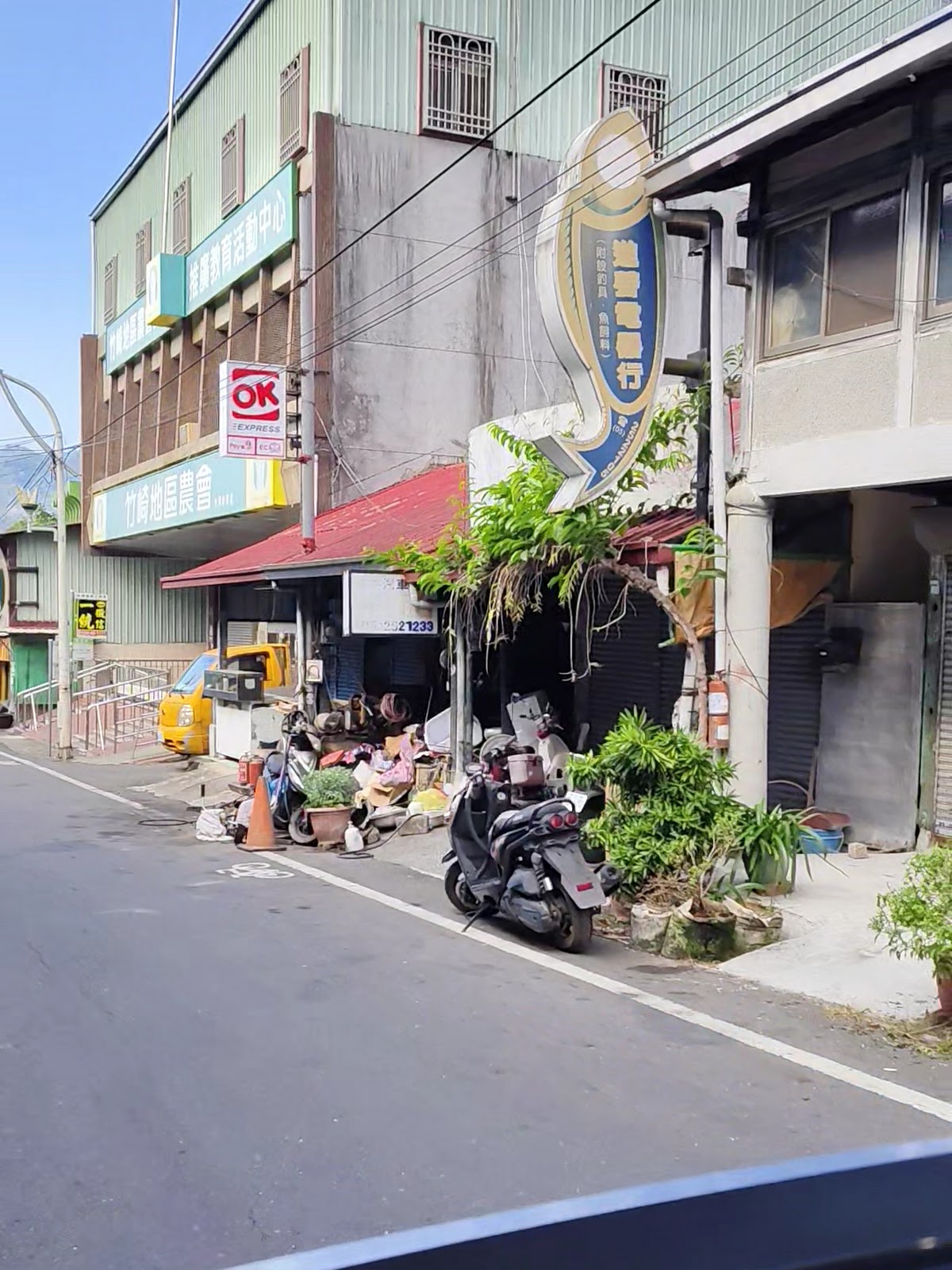大埔老街日常街角雜貨店與住家
