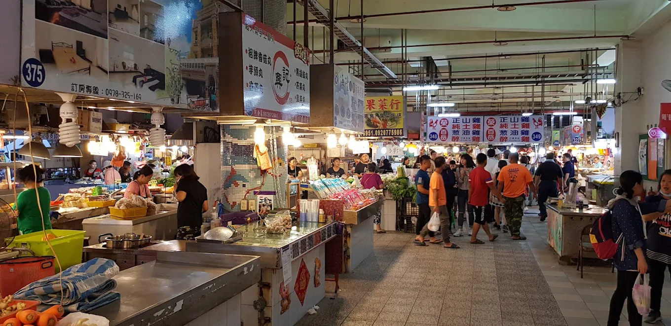 東港漁港漁產品直銷中心(華僑市場)