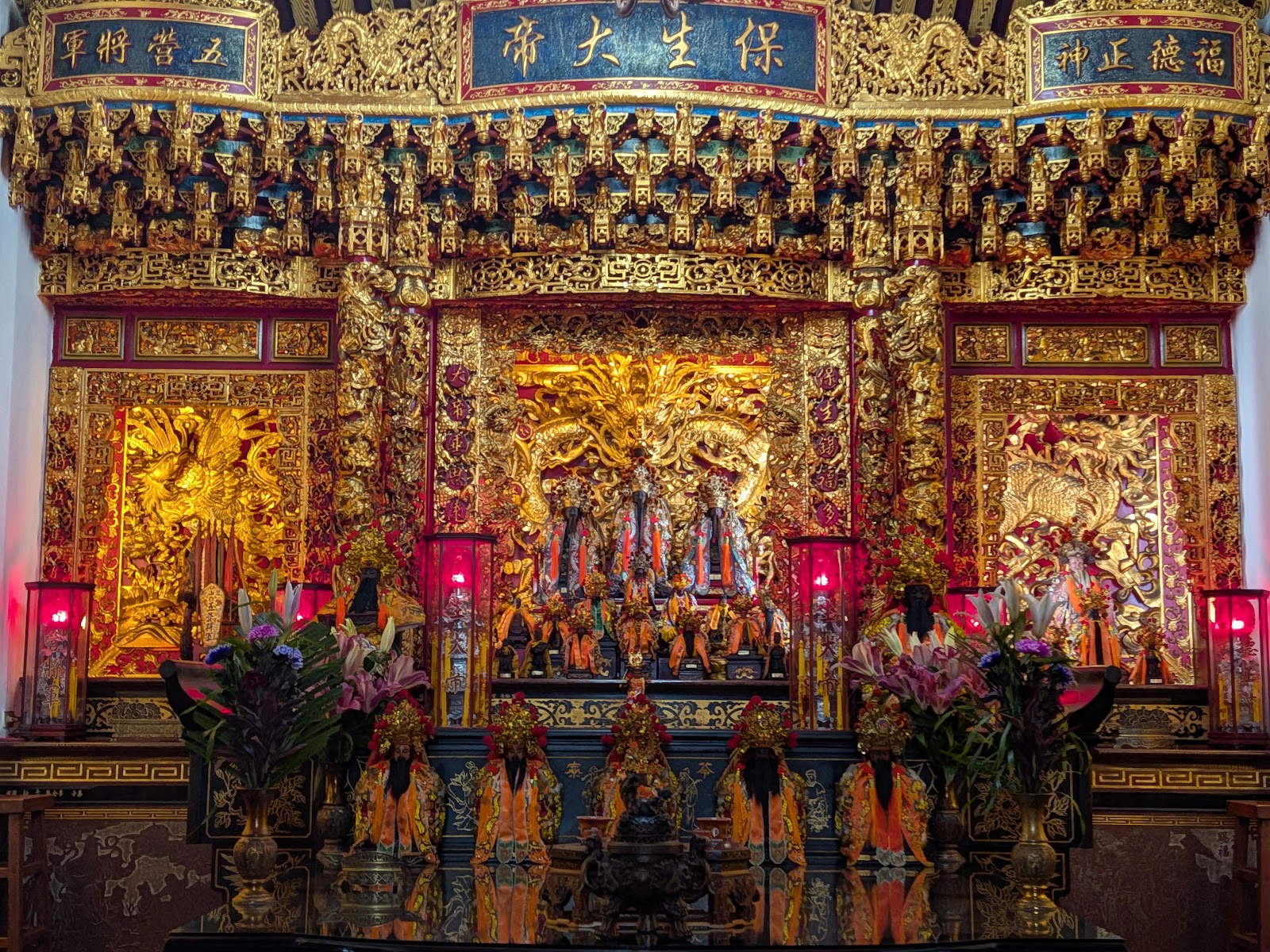 苓雅寮鼓山亭保生大帝神像