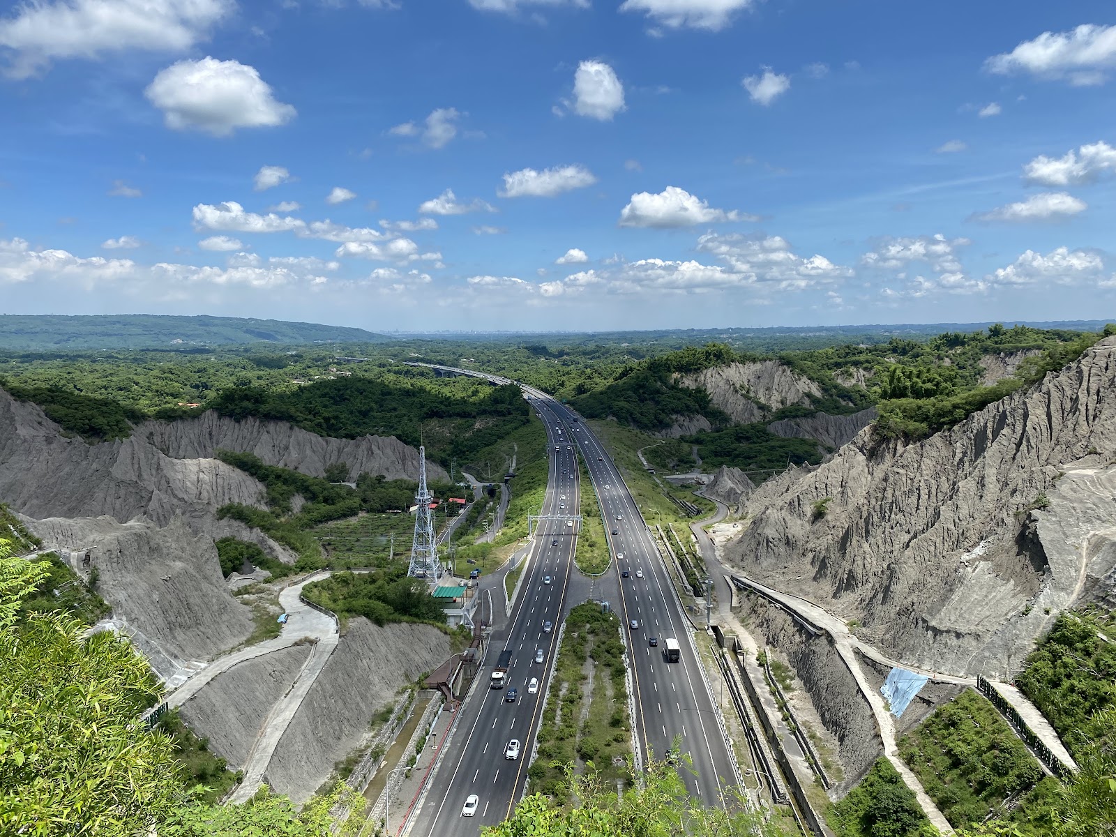 中寮山觀景台空拍惡地地景