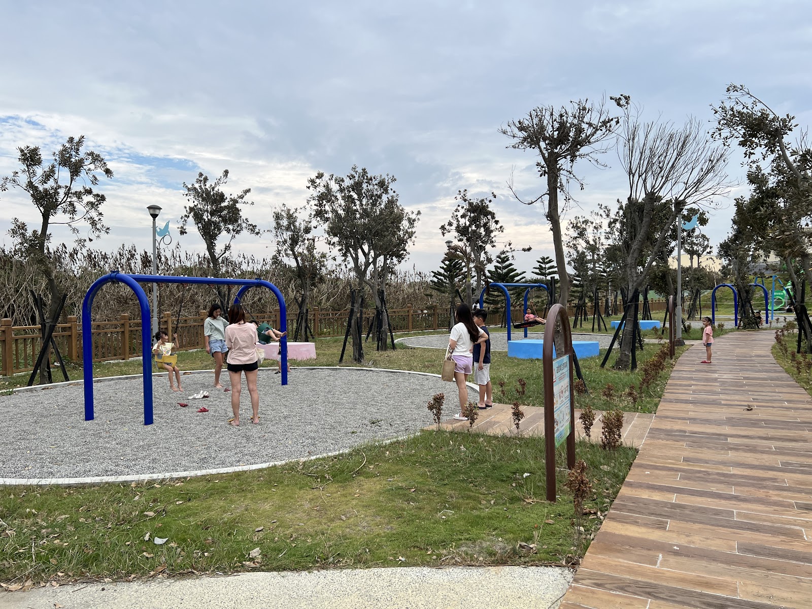 阿媽紀念公園 親子遊戲區