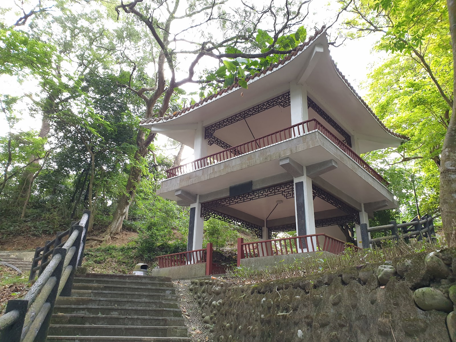 北埔秀巒公園中式涼亭