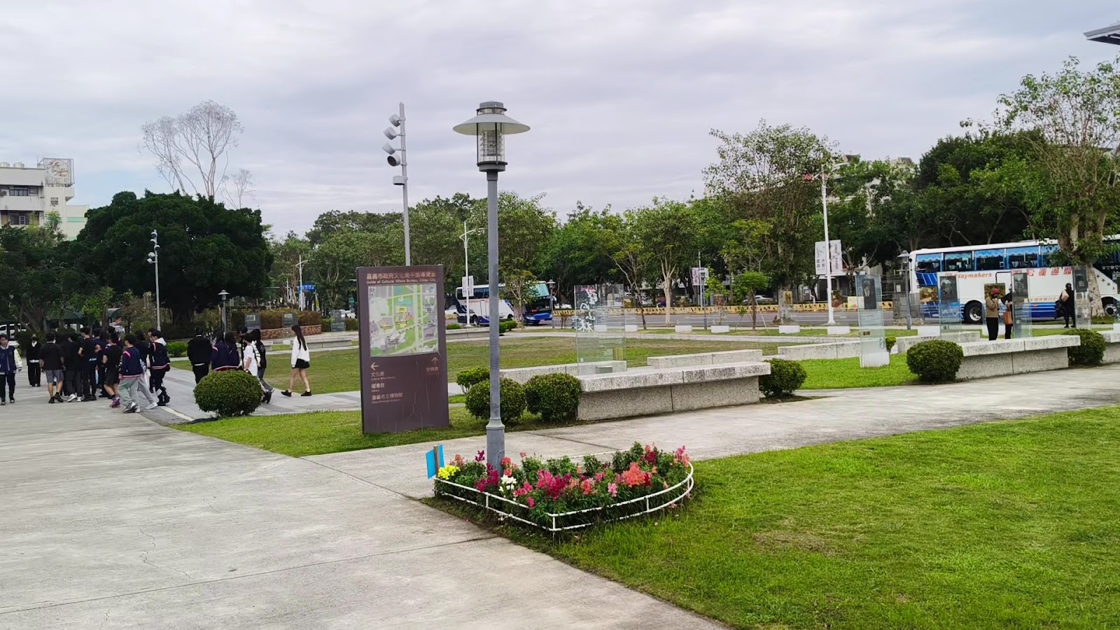 嘉義市文化中心文化廣場綠地花圃