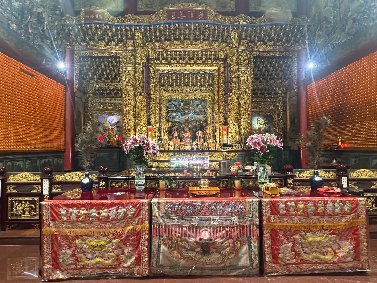 大樹保安宮內部神龕