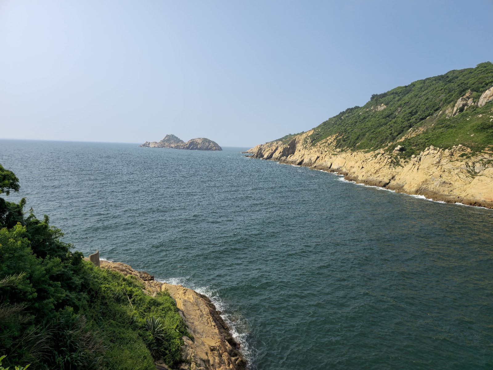 大埔村古聚落岬角眺望海灣與林坳嶼剪影