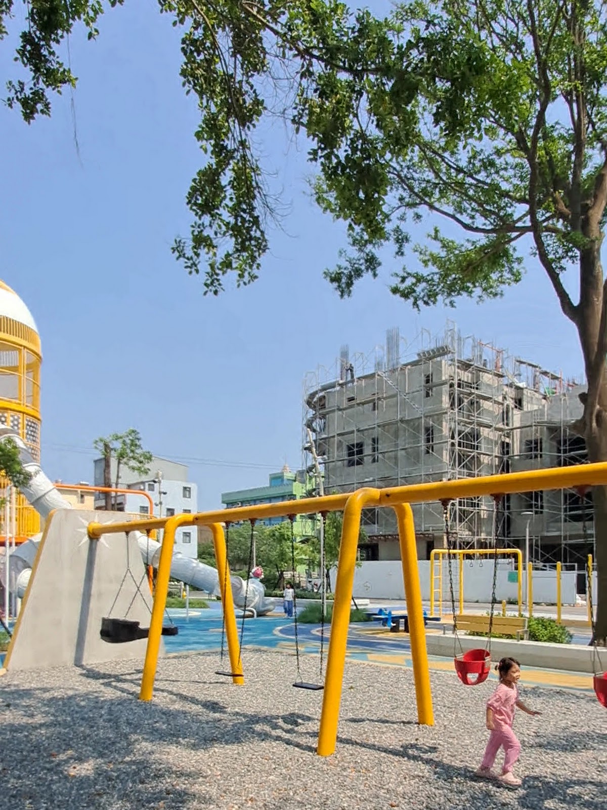 二林和平公園星球探索樂園太空遊具