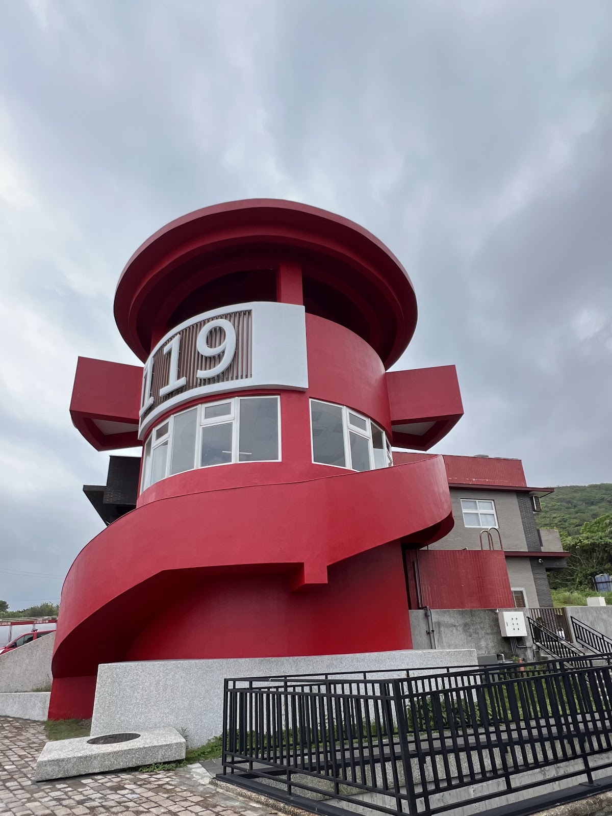豐濱消防栓景觀台造型特殊的紅色消防栓建築
