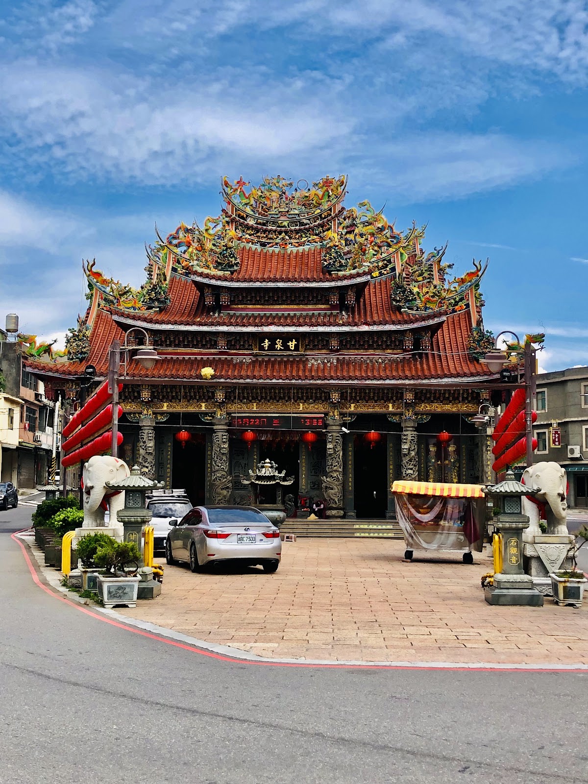 桃園觀音甘泉寺正面全景