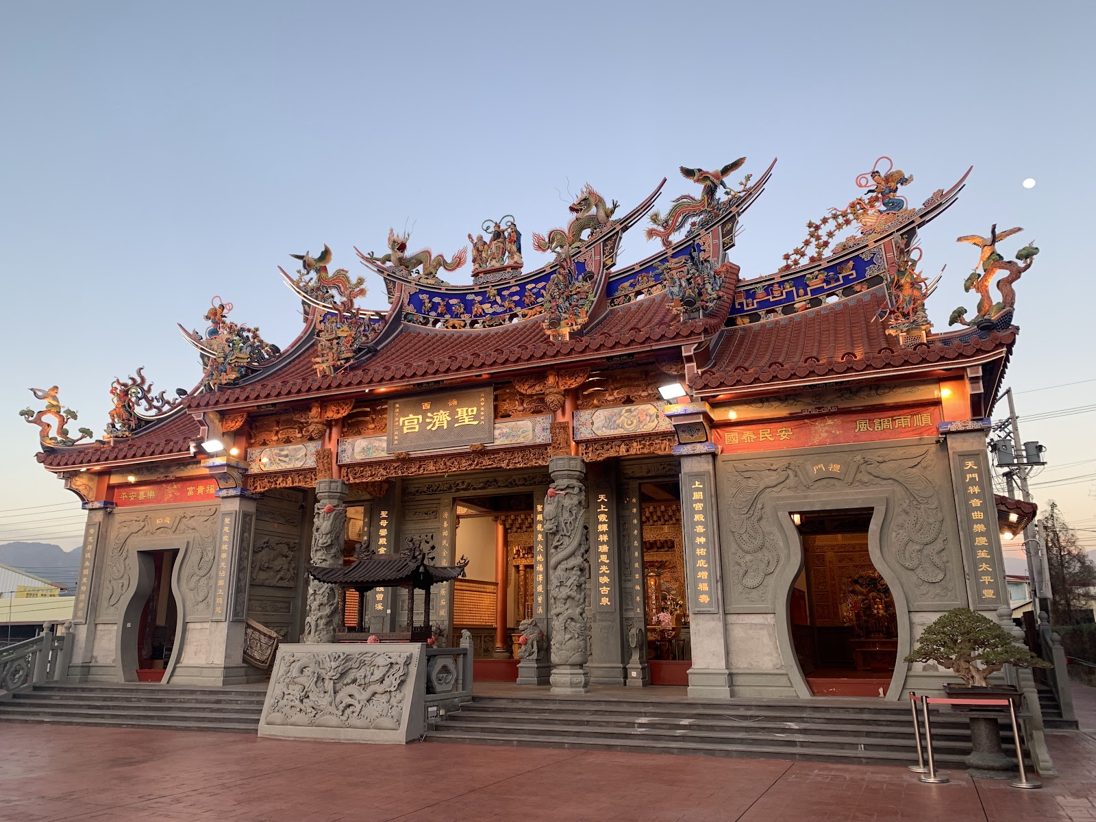楠西聖濟宮媽祖廟廟埕夕陽景色