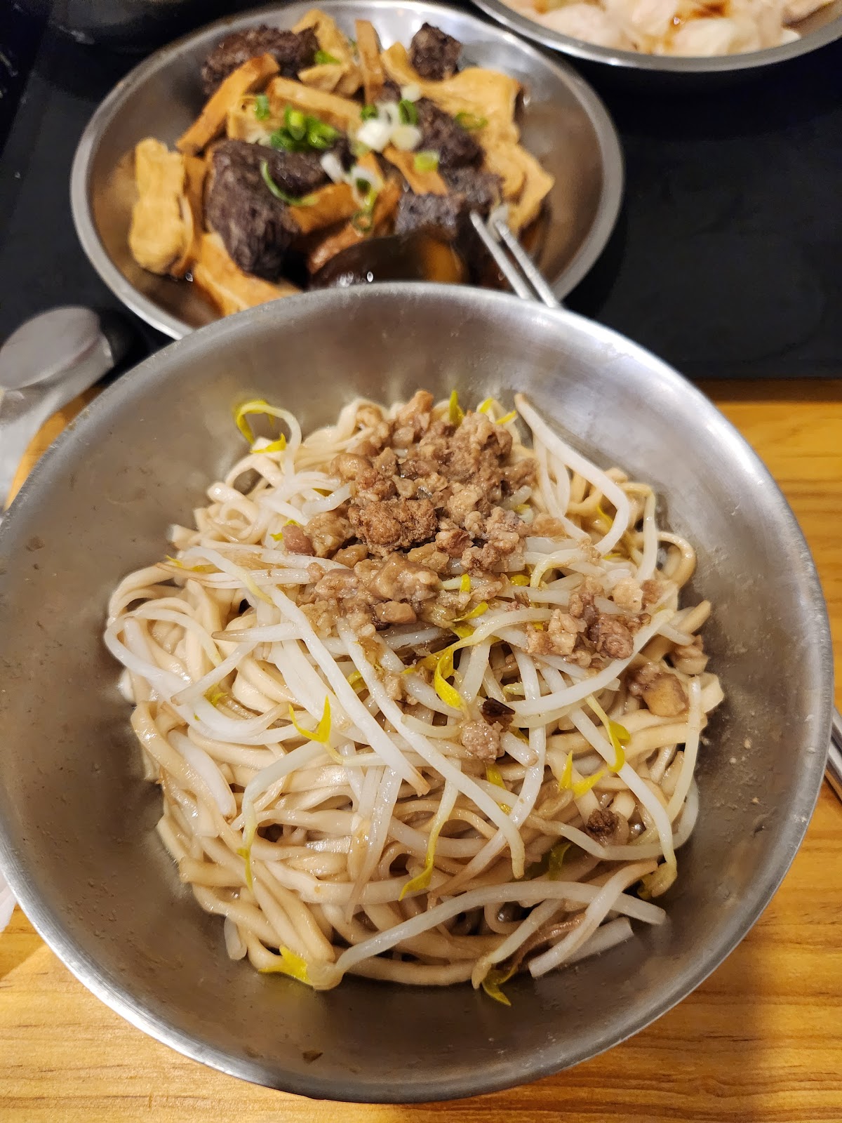 添福麵館招牌肉燥乾麵特寫
