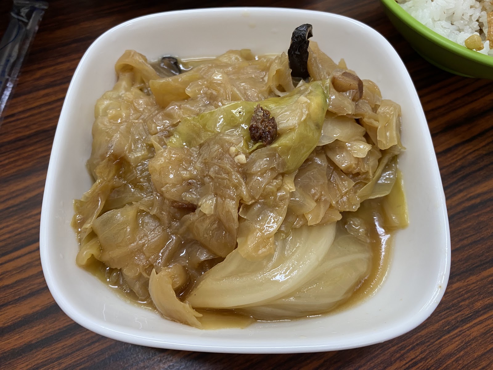 古早味滷白菜小菜,菜葉軟嫩入味