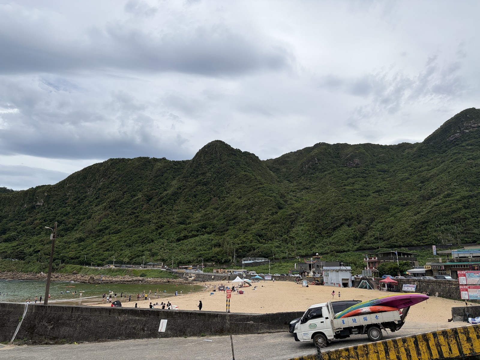 大武崙澳仔漁村岸邊步道景觀