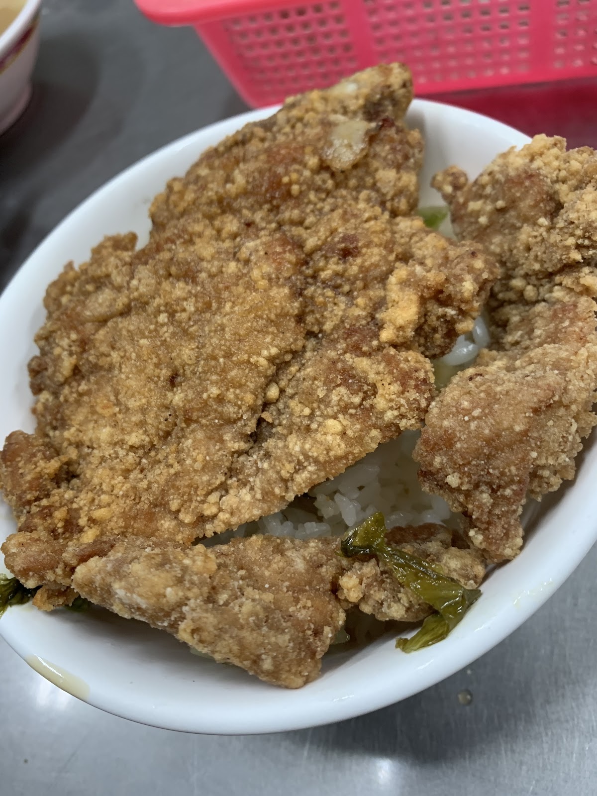 莊排骨飯招牌酥炸排骨蓋飯