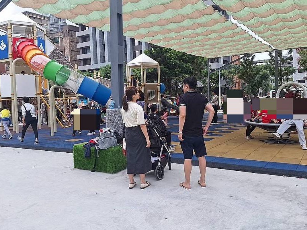 彩虹兒童公園3公尺彩虹隧道溜滑梯