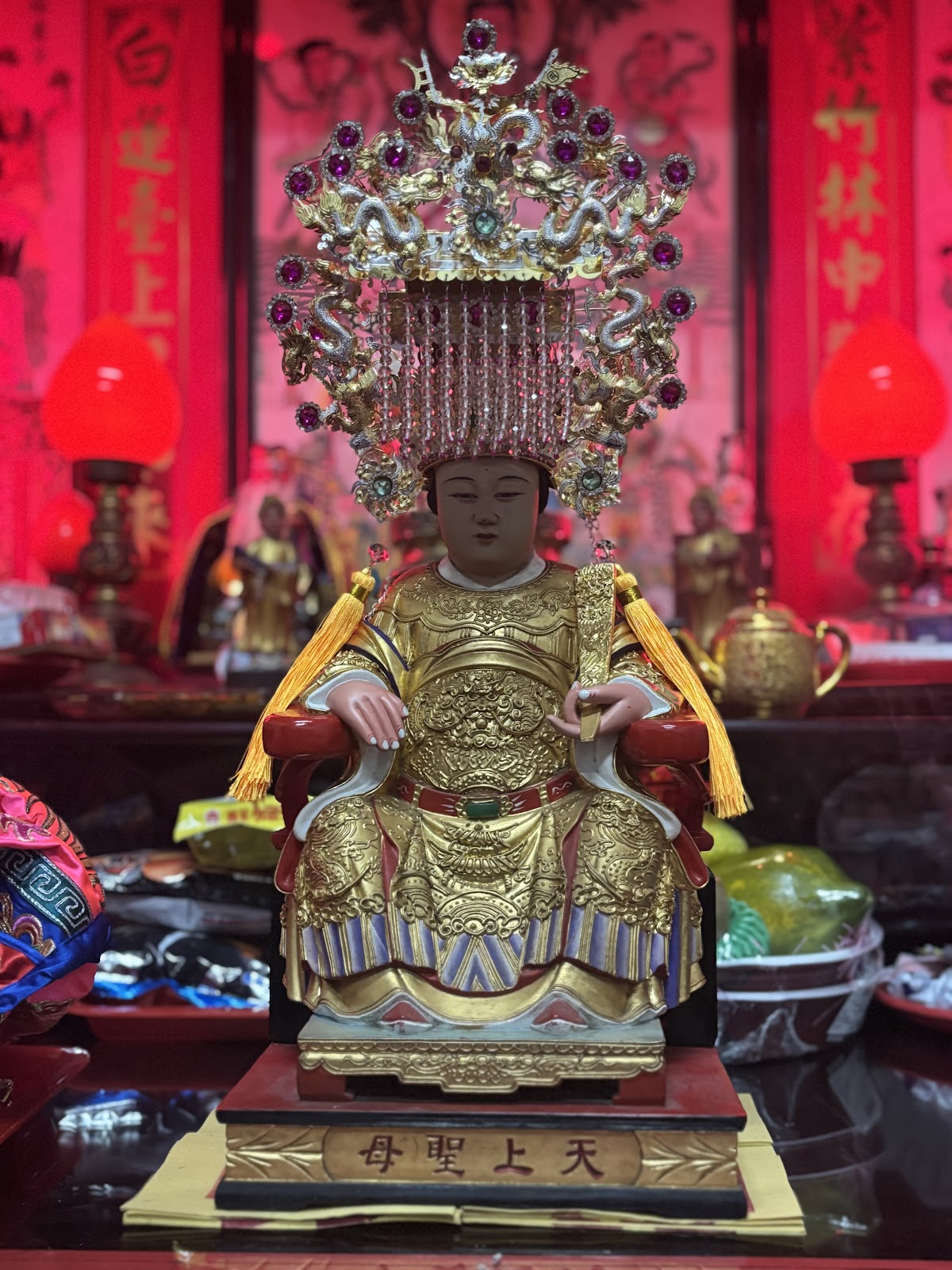 石泉朱王廟天上聖母金身