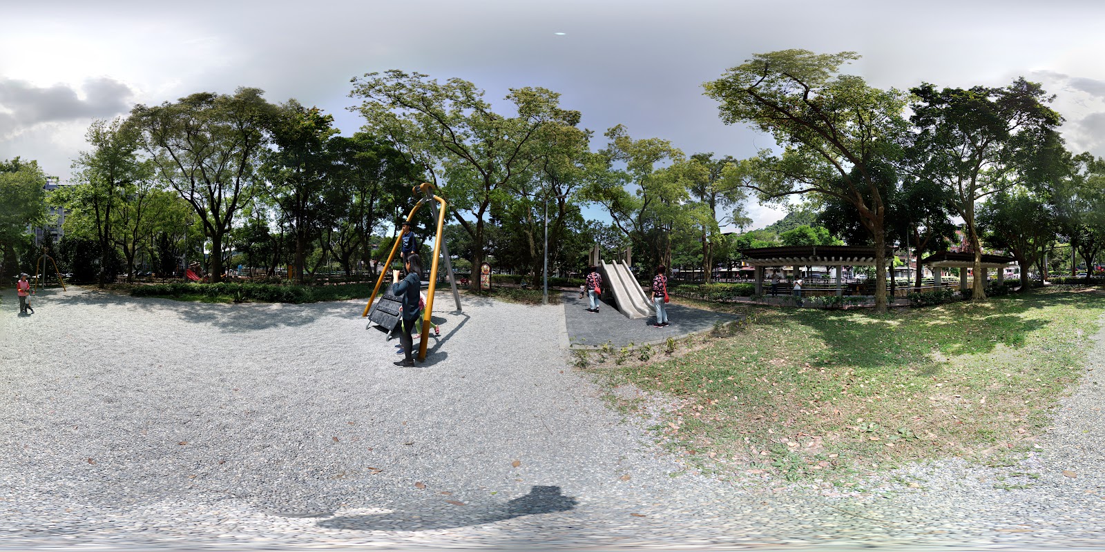 九如綠地遊戲場全景