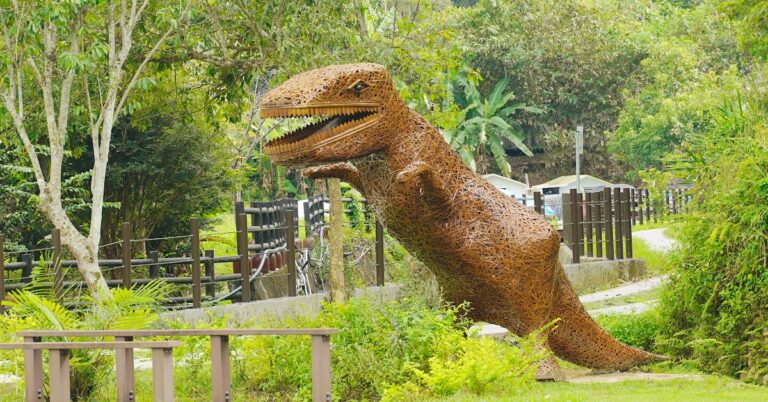 漫心湖公園竹編暴龍裝置藝術