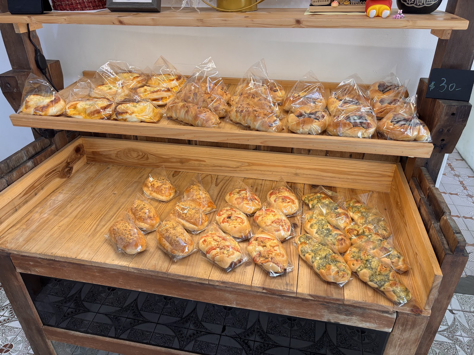 沐森咖啡麵包店手工麵包展示