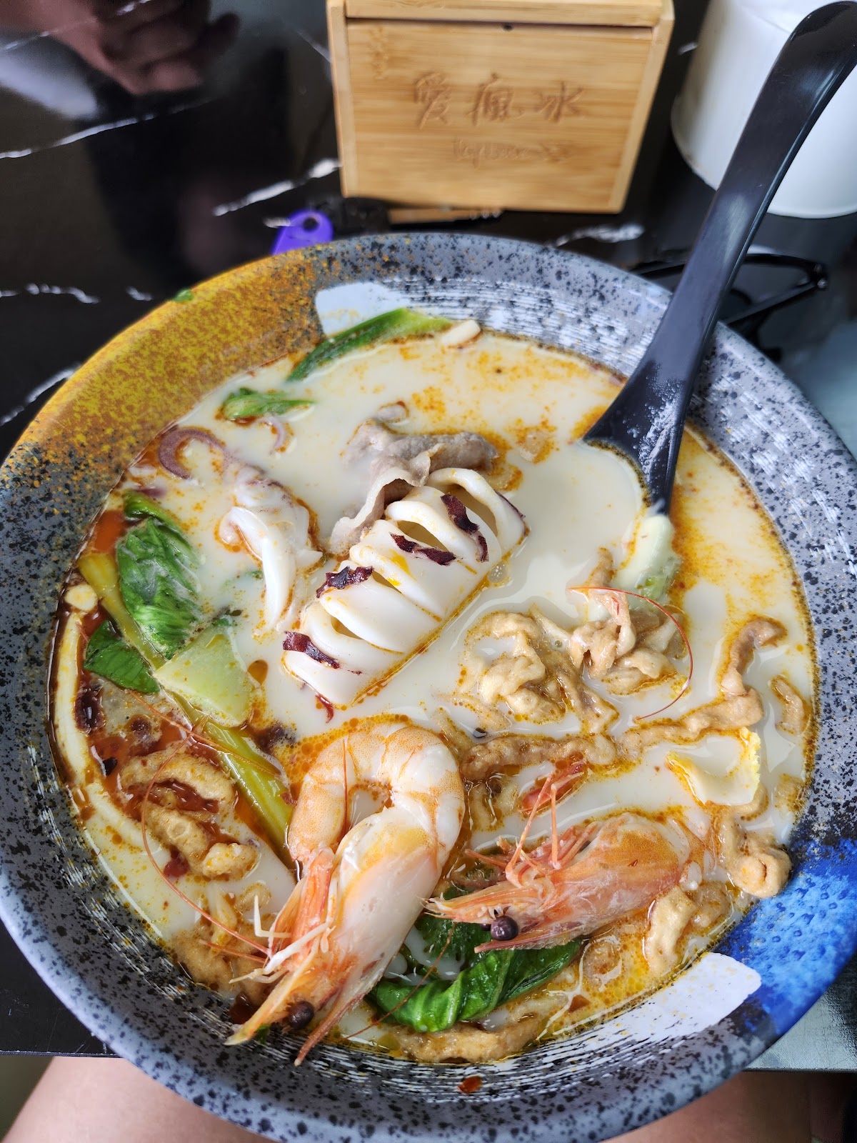 愛瘋冰繽紛水果冰沙佐穀圈餅乾裝飾